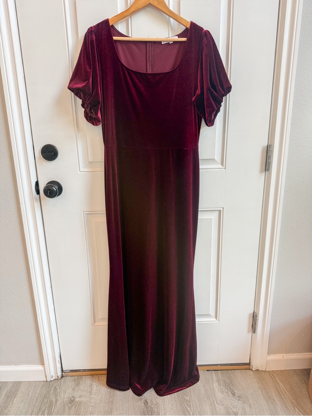 Ivy City Co. Cleo Velvet Maxi Dress in Wine Red Puff Sleeves Square neckline